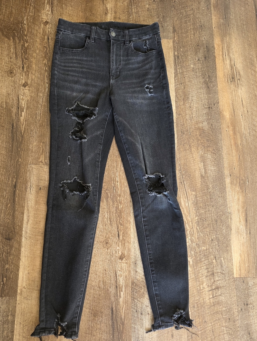 American Eagle Size 4 Women's Black Distressed Curvy Super Hi Rise Jegging Jean
